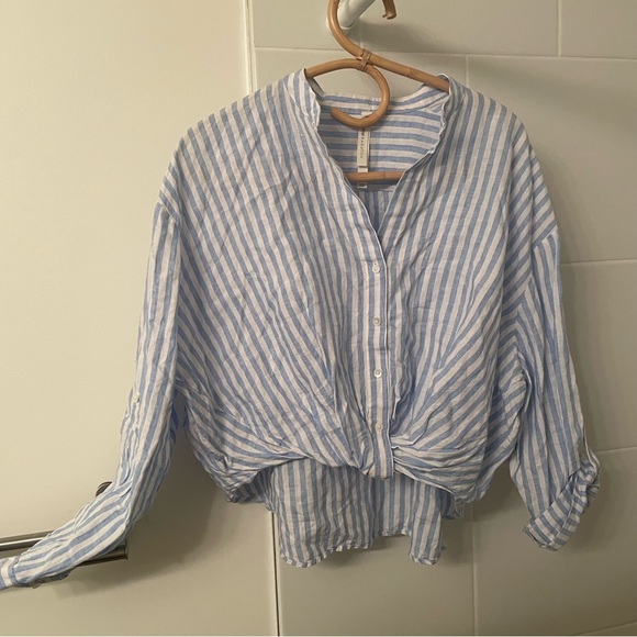 Adara Blouse Twist-front linen blouse The Group by Babaton - Picture 8 of 8